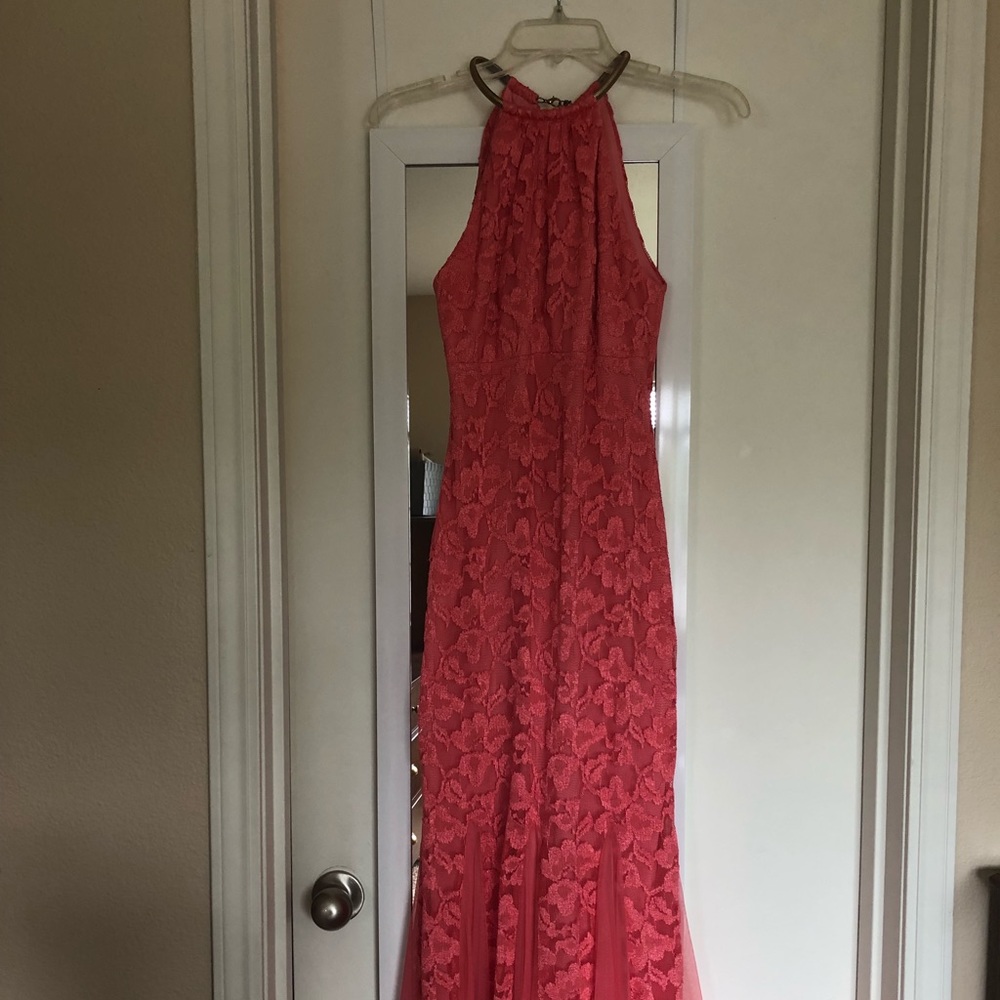 Xscape size 4 prom dress